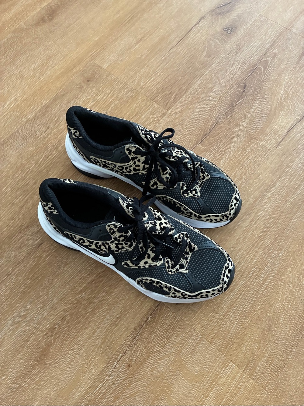 Nike Women’s Black & Leopard Accent Sneakers